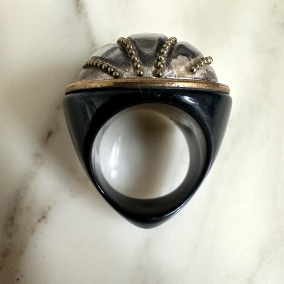 chunky artisan signed resin and metal dome statement ring - Picture 4 of 7